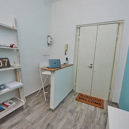 Il Chiattillo Oda ve Kahvaltı Napoli